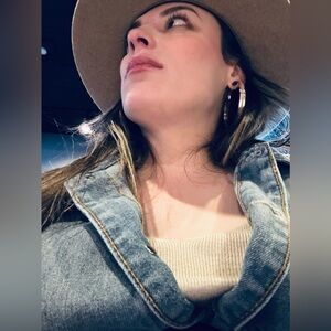 Meet your Posher, Norma